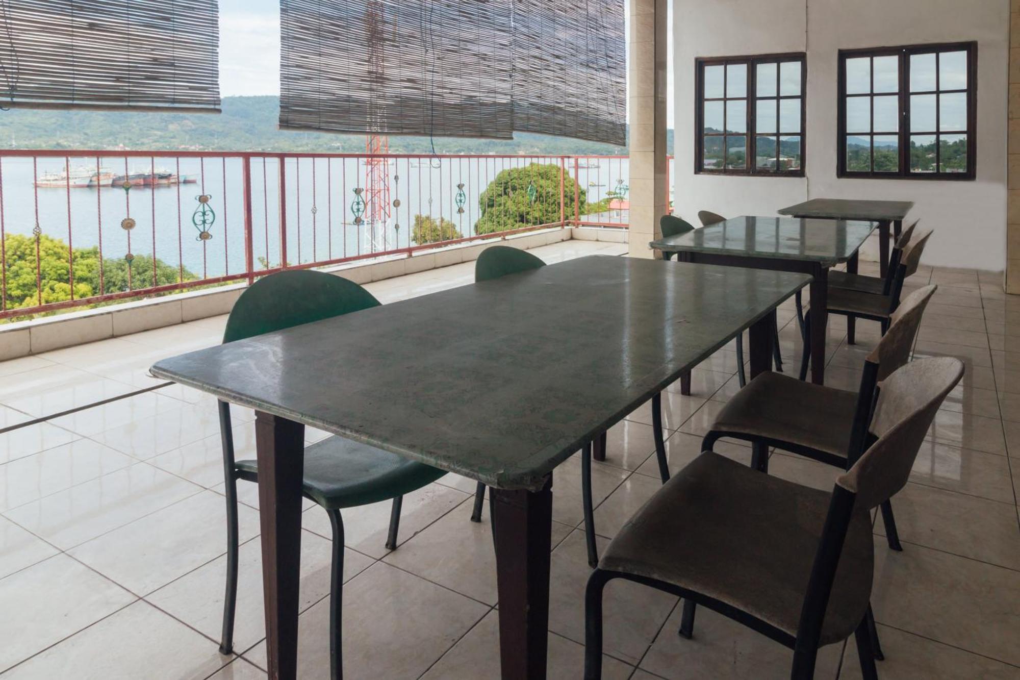 Oyo 2269 Hotel Astika Ambon Zewnętrze zdjęcie